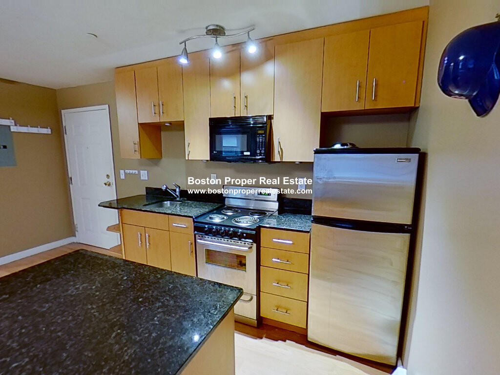 Studio bed, 1 bath apartment for rent at 461 Park Dr Unit 403a, Fenway — photo 2 of 11