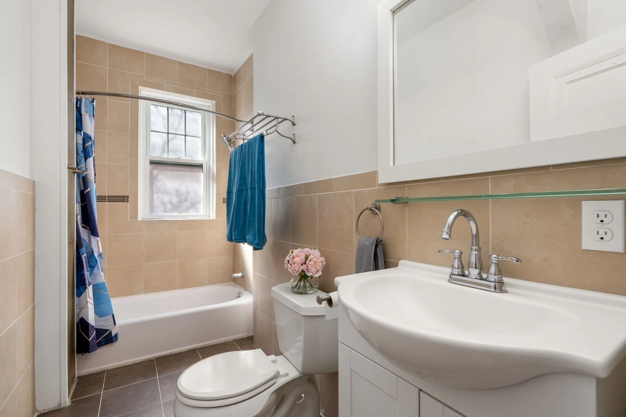 2 bed, 1 bath apartment for rent at 461 Washington St Unit 1, Coolidge Corner — photo 9 of 14