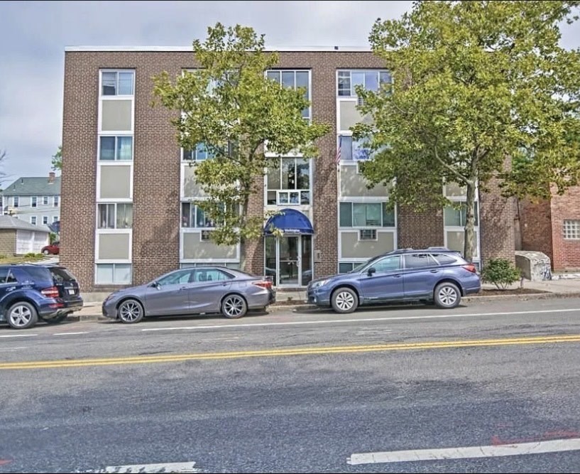 2 bed, 1 bath apartment for rent at 461 Washington St Unit 102, Brighton — photo 2 of 31