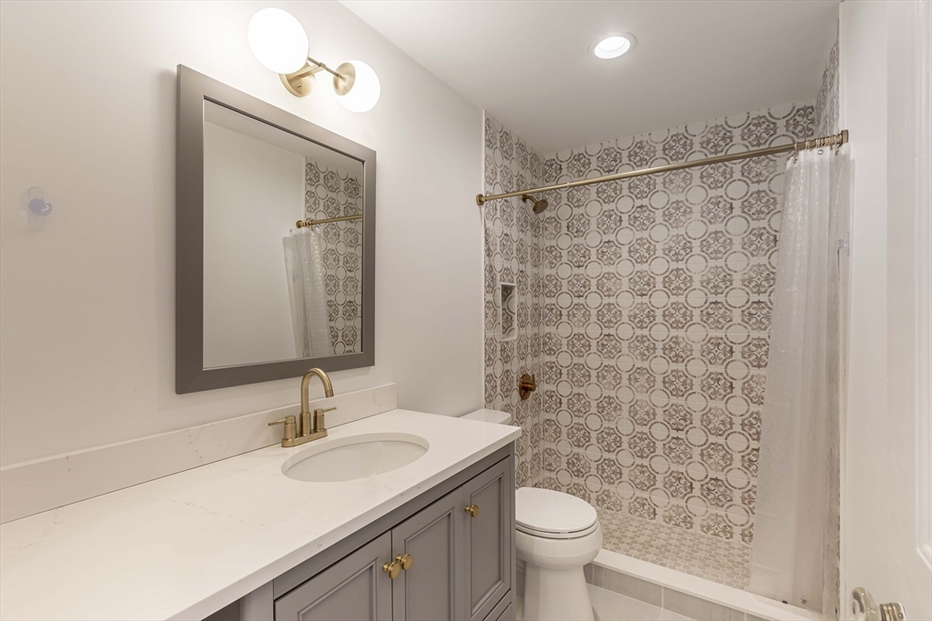 2 bed, 1 bath apartment for rent at 462 Beacon St Unit 22, Back Bay — photo 20 of 22