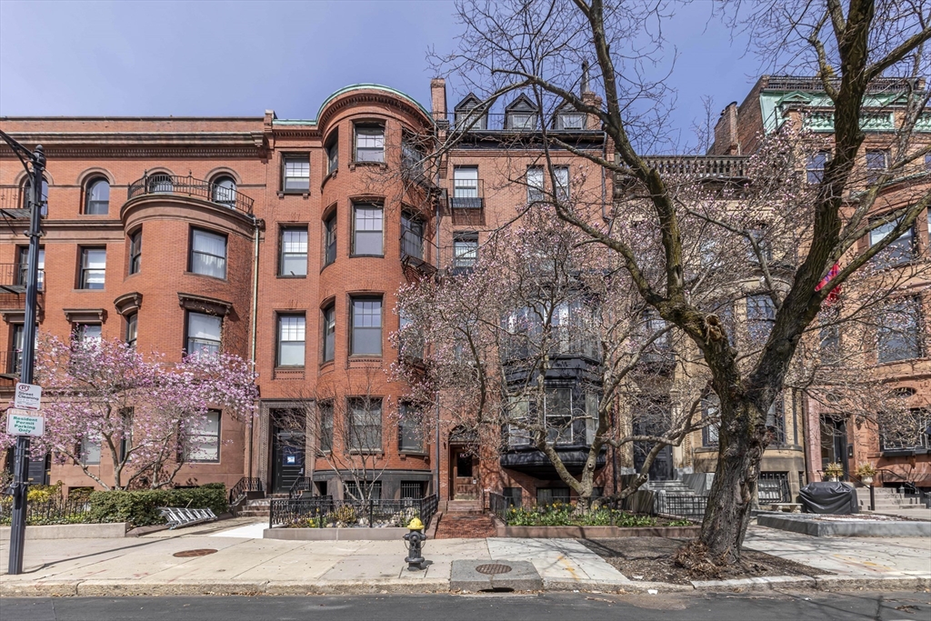 2 bed, 1 bath apartment for rent at 462 Beacon St Unit 22, Back Bay — photo 22 of 22