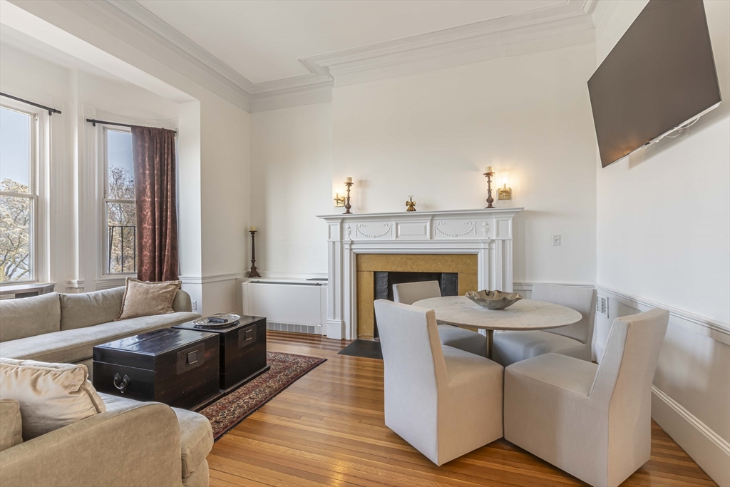 2 bed, 1 bath apartment for rent at 462 Beacon St Unit 22, Back Bay — photo 7 of 22