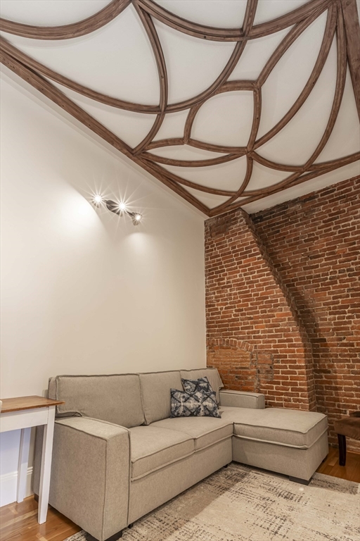 2 bed, 1 bath apartment for rent at 462 Beacon St Unit 22, Back Bay — photo 16 of 22