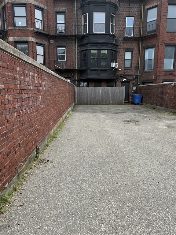 Studio bed apartment for rent at 462 Beacon Unit 1, Back Bay