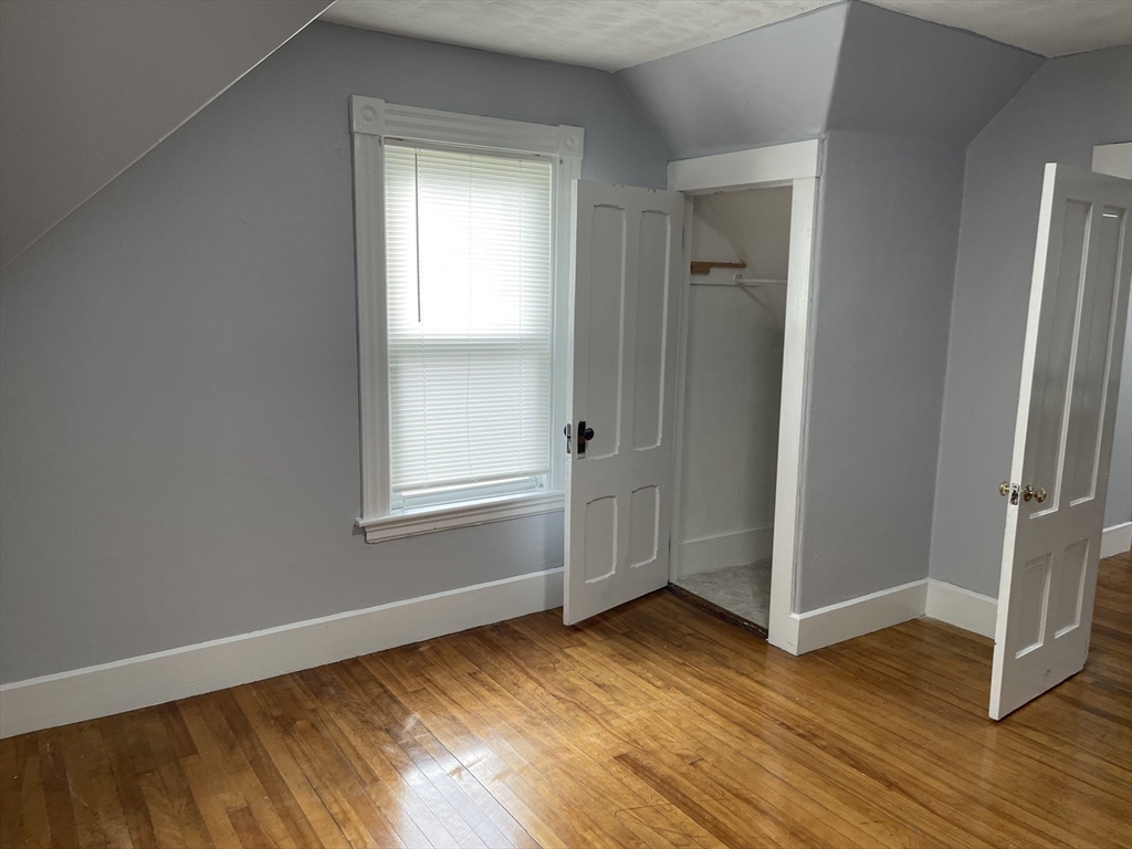 2 bed, 1 bath apartment for rent at 462 Main St Unit 2, Gardner — photo 10 of 17