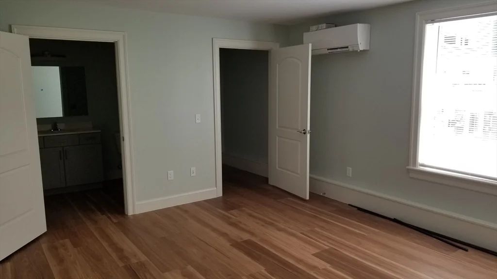 Studio bed, 1 bath apartment for rent at 462 Main Unit 44, Amherst — photo 3 of 8