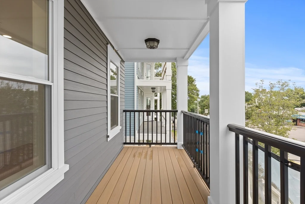 3 bed, 2 bath apartment for rent at 4627 Washington St Unit 2, Roslindale — photo 13 of 17