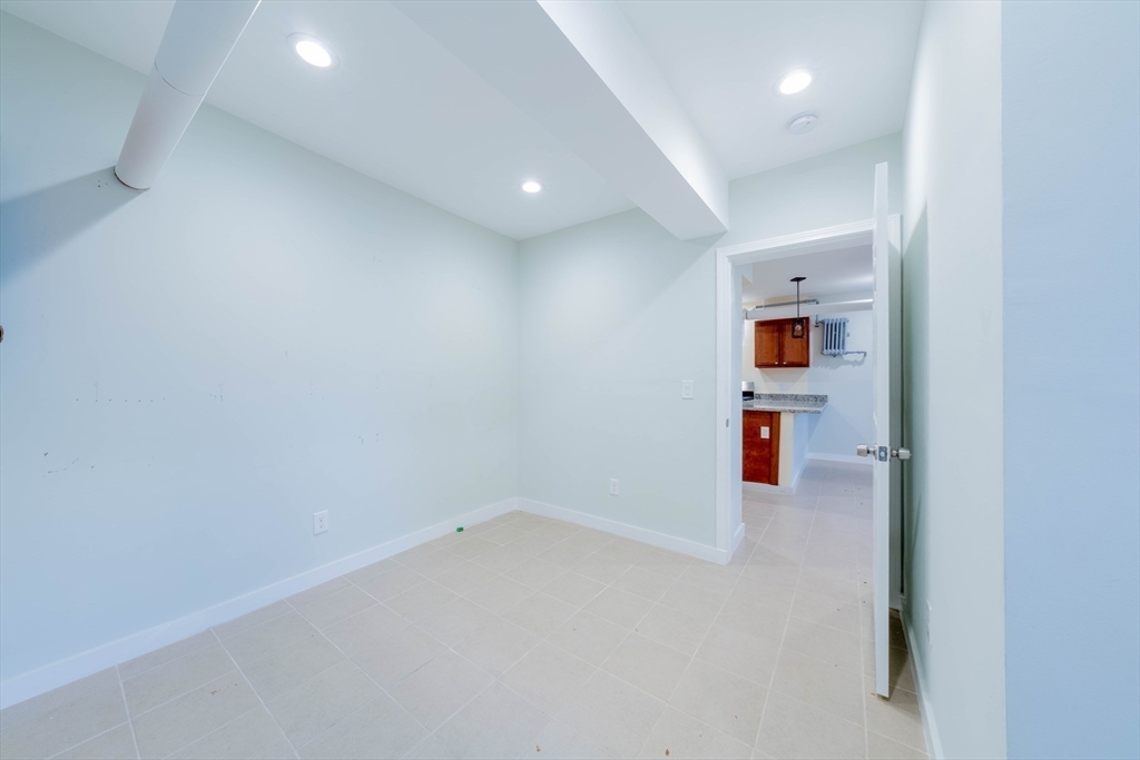 1 bed, 1 bath apartment for rent at 463 Broadway Unit 0, Medford — photo 6 of 9