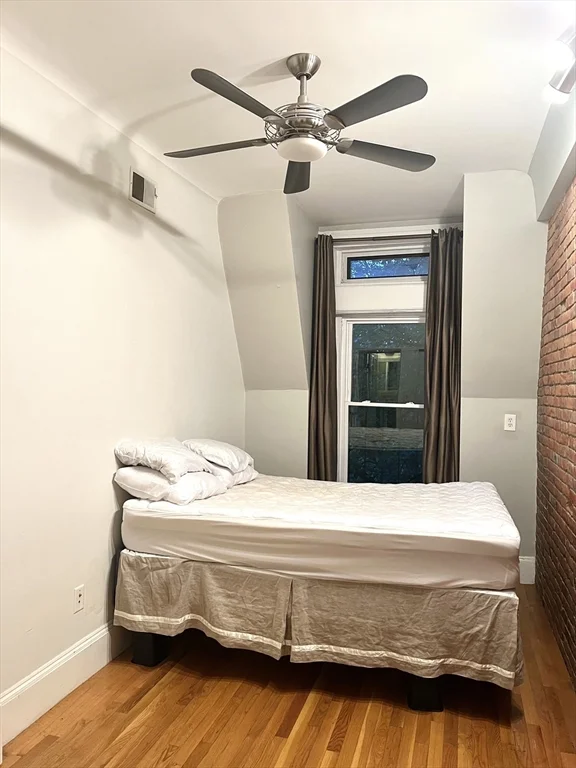 1 bed, 1 bath apartment for rent at 463 Commonwealth Ave Unit 7, Fenway — photo 6 of 14