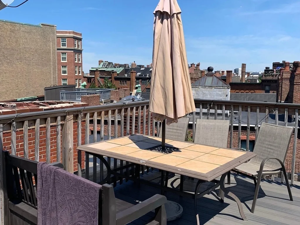 1 bed, 1 bath apartment for rent at 463 Commonwealth Unit 3, Back Bay — photo 8 of 9