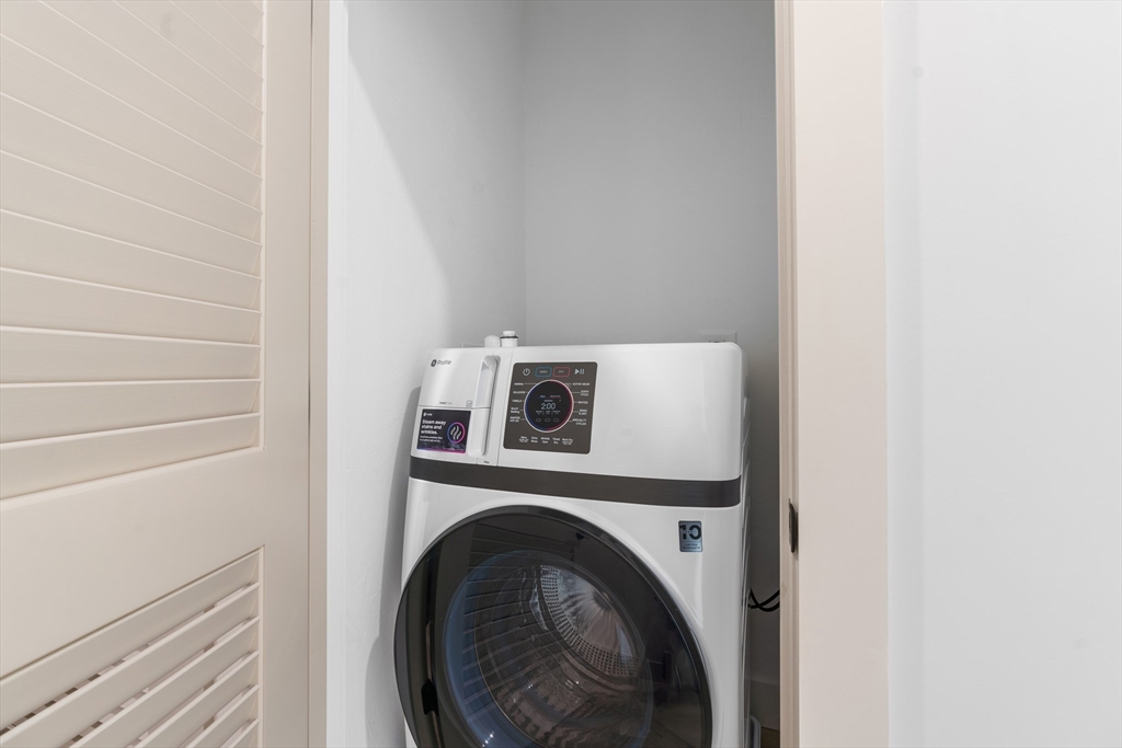 2 bed, 2 bath apartment for rent at 463 Franklin St Unit 301, Melrose — photo 9 of 14