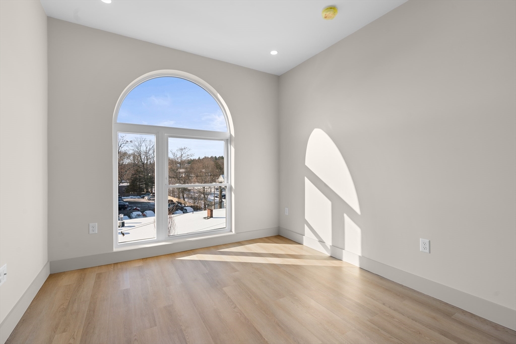 3 bed, 3 bath apartment for rent at 463 Franklin Unit 206, Melrose — photo 18 of 29