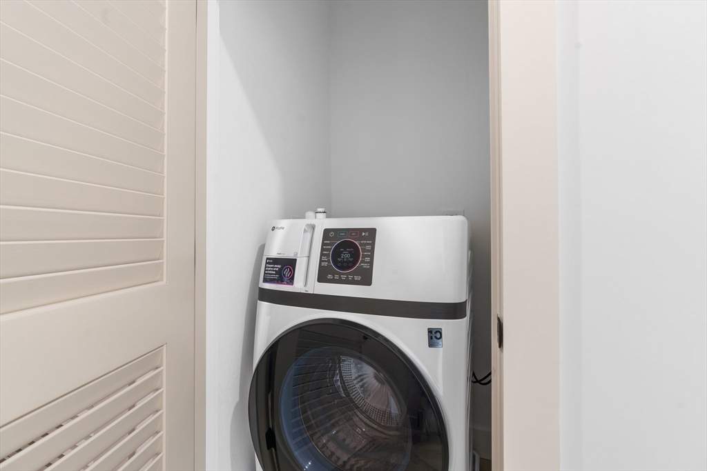 2 bed, 2 bath apartment for rent at 463 Franklin Unit 307, Melrose — photo 11 of 14