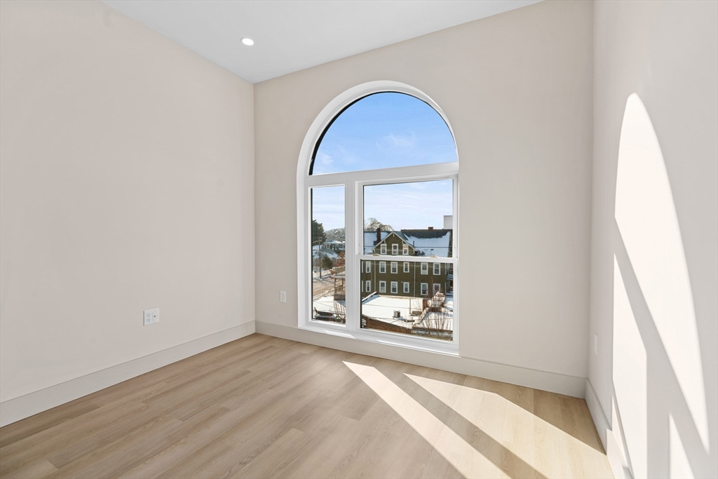 2 bed, 2 bath apartment for rent at 463 Franklin Unit 307, Melrose — photo 9 of 14