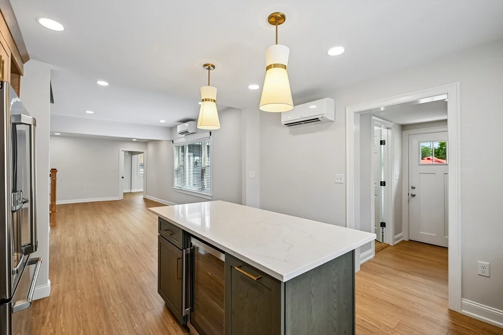 2 bed, 2 bath apartment for rent at 463 Fulton St Unit R, Medford — photo 8 of 31
