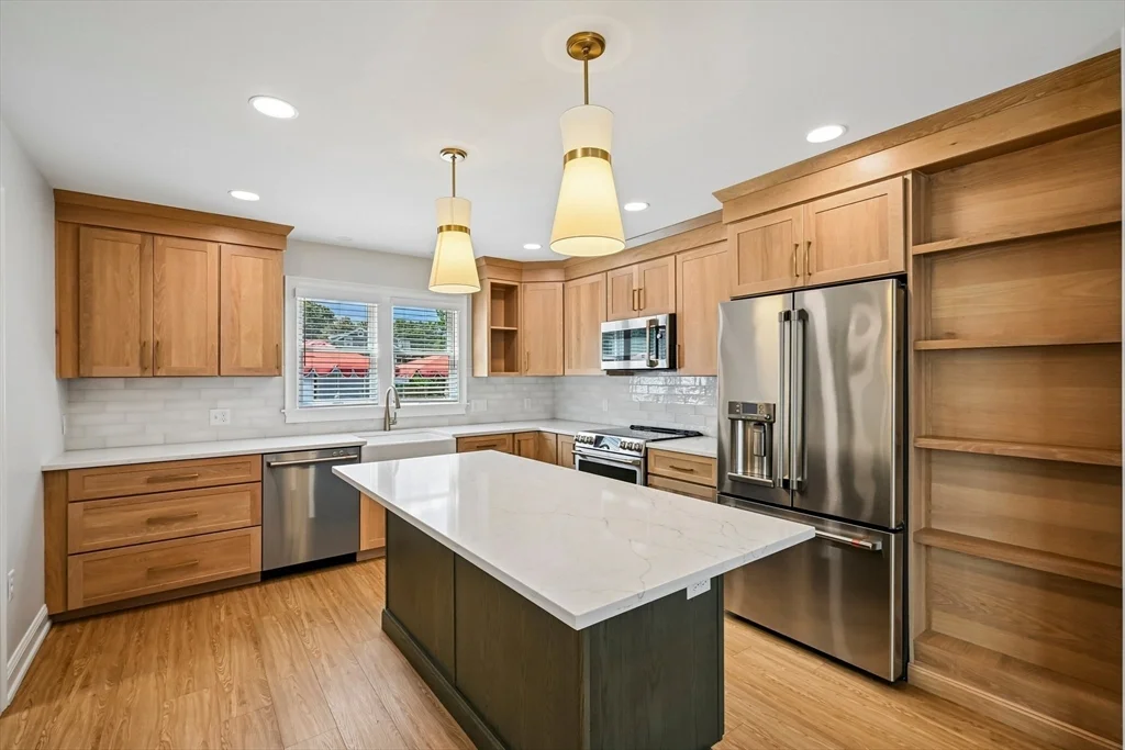 2 bed, 2 bath apartment for rent at 463 Fulton St Unit R, Medford — photo 5 of 31