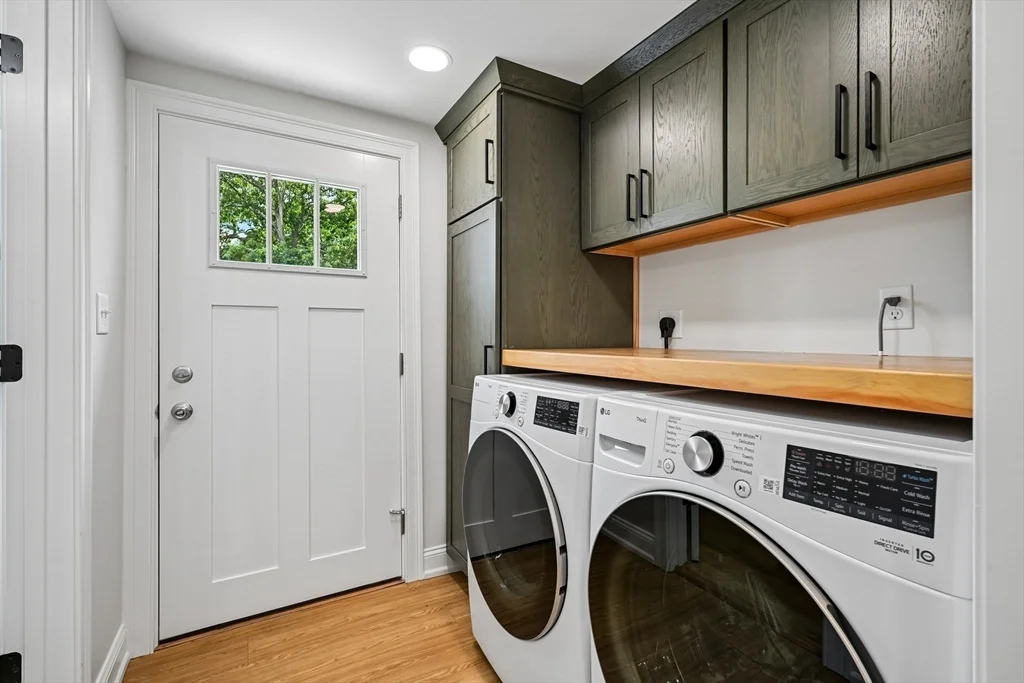2 bed, 2 bath apartment for rent at 463 Fulton St Unit R, Medford — photo 2 of 31