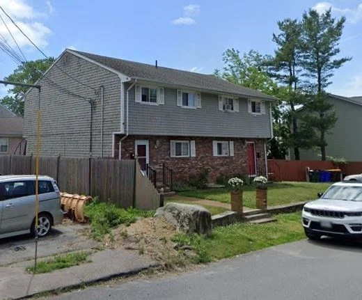 1 bed, 1 bath apartment for rent at 463 London St Unit 1, Fall River — photo 3 of 15