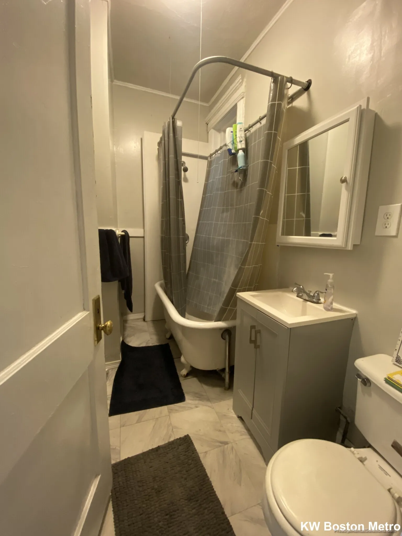 1 bed, 1 bath apartment for rent at 463 Park Dr Unit 1, Fenway — photo 6 of 9