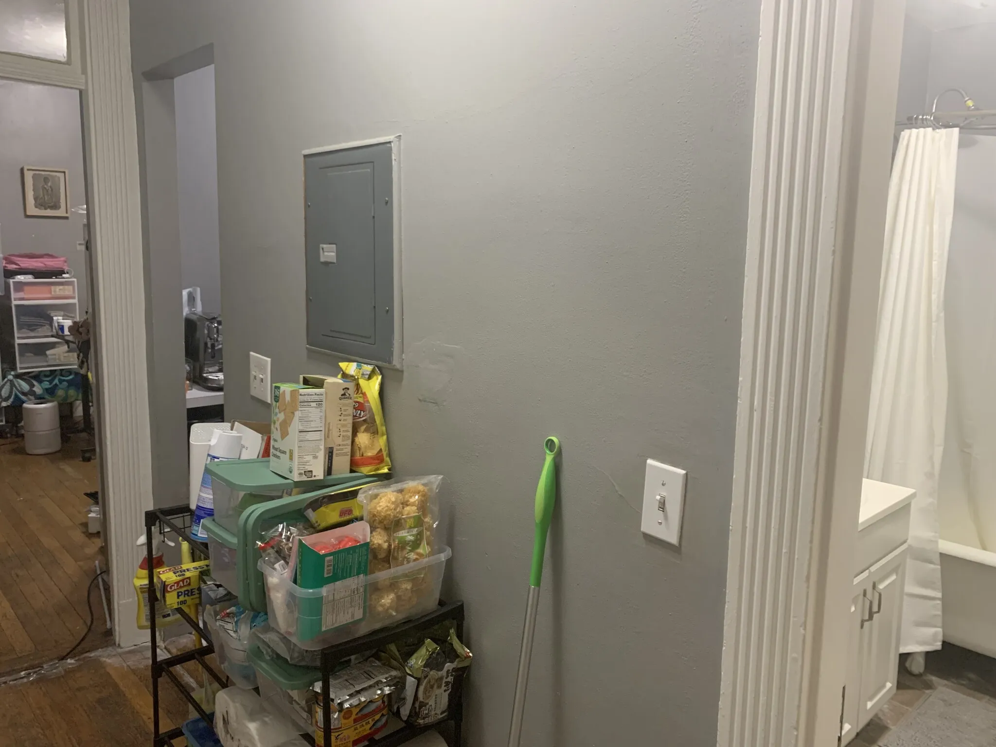 2 bed, 1 bath apartment for rent at 463 Park Dr Unit 14, Fenway — photo 3 of 12