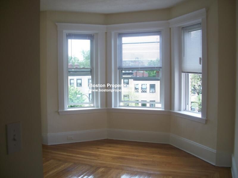 2 bed, 1 bath apartment for rent at 463 Park Dr Unit 15, Fenway — photo 1 of 9