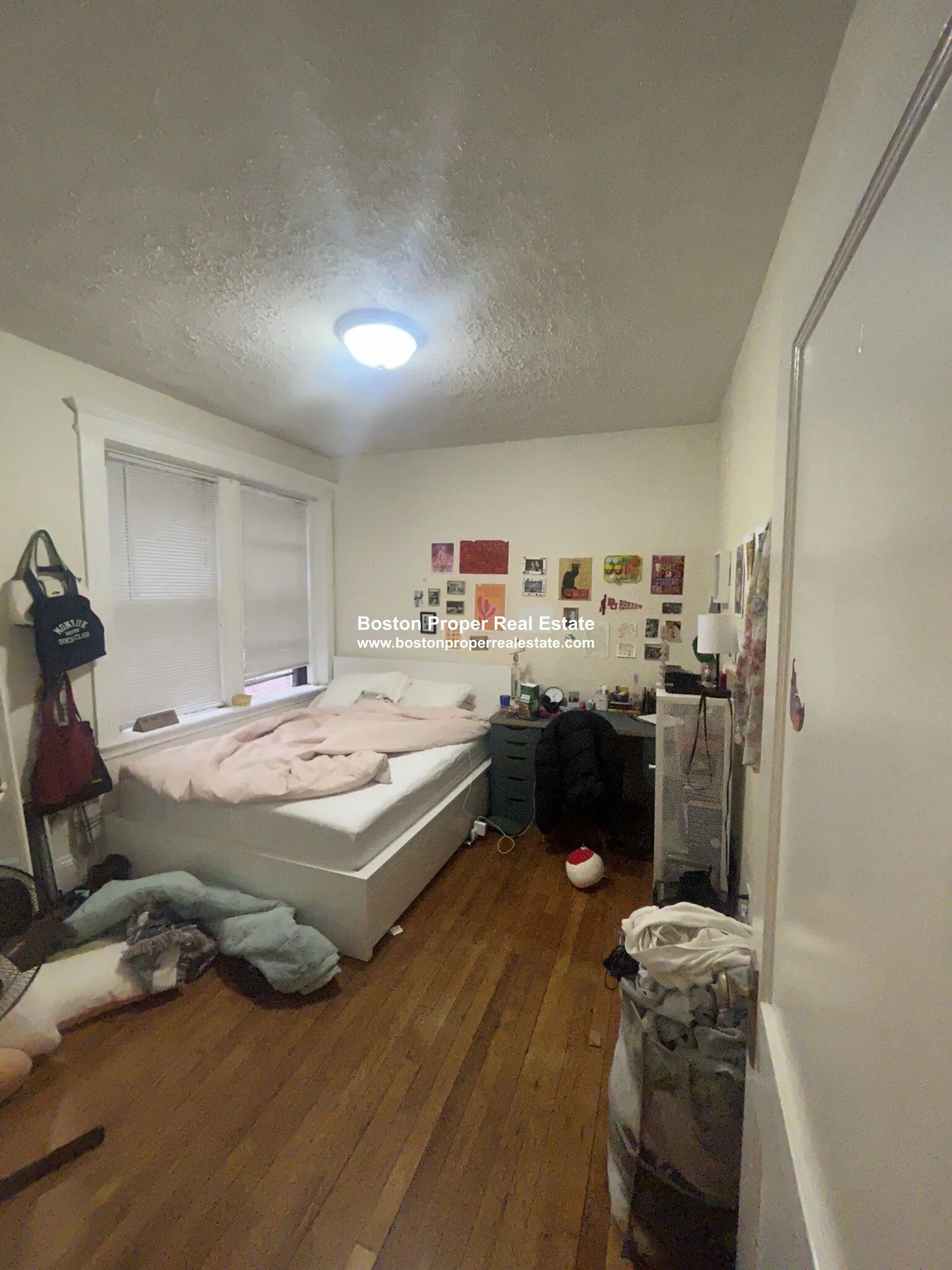 3 bed, 1 bath apartment for rent at 463 Park Dr Unit 17, Fenway — photo 4 of 8