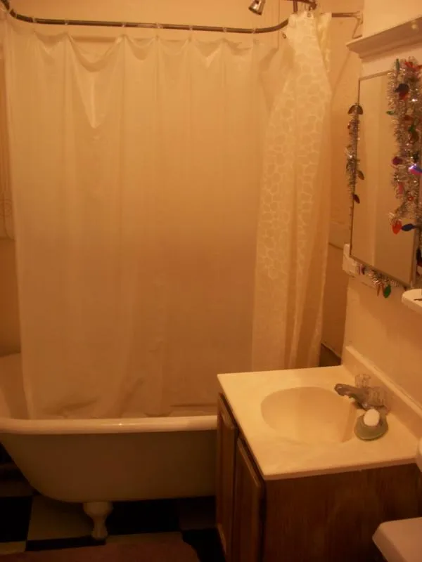 3 bed, 1 bath apartment for rent at 463 Park Dr Unit 17, Fenway — photo 10 of 17