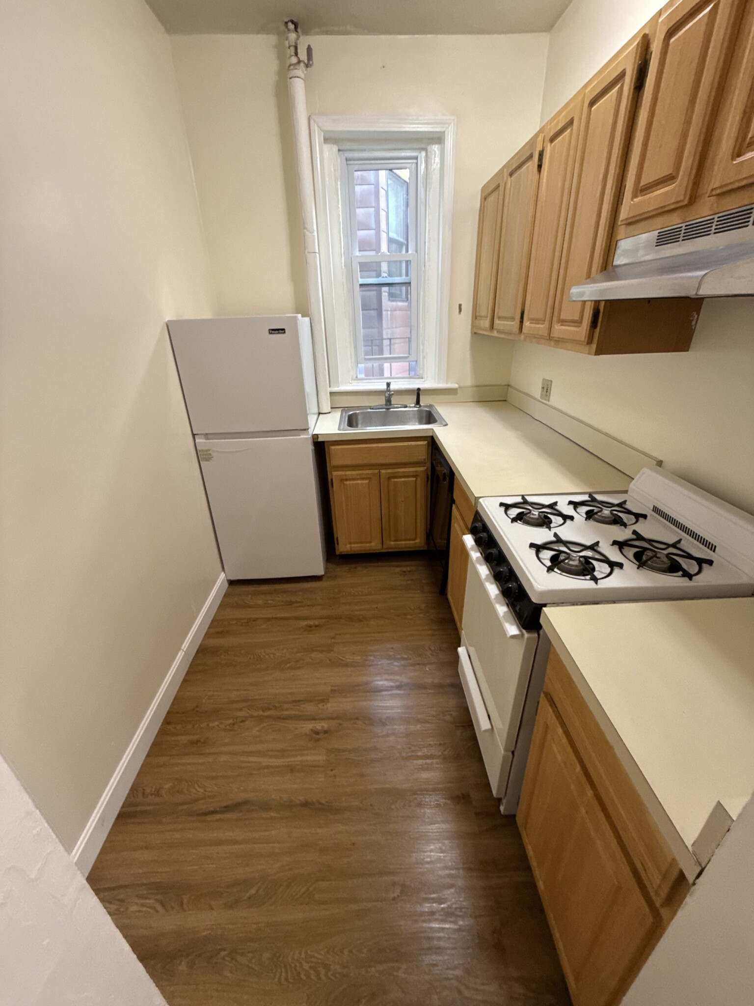 2 bed, 1 bath apartment for rent at 463 Park Dr Unit 19O, Fenway — photo 14 of 18
