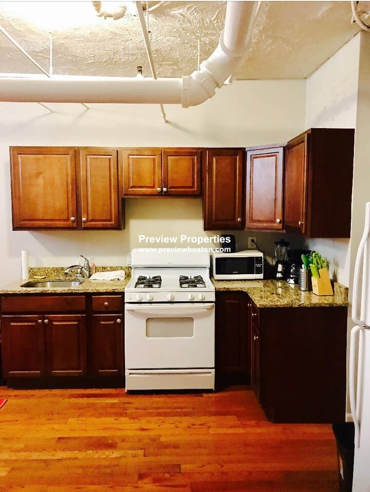 1 bed, 1 bath apartment for rent at 463 Park Dr Unit C1P, Fenway — photo 6 of 9