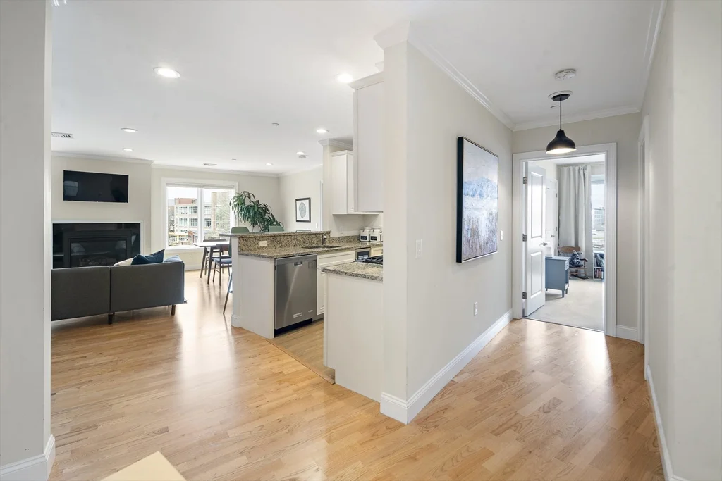 3 bed, 3 bath apartment for rent at 463 Rutherford Ave Unit 401, Charlestown — photo 8 of 26