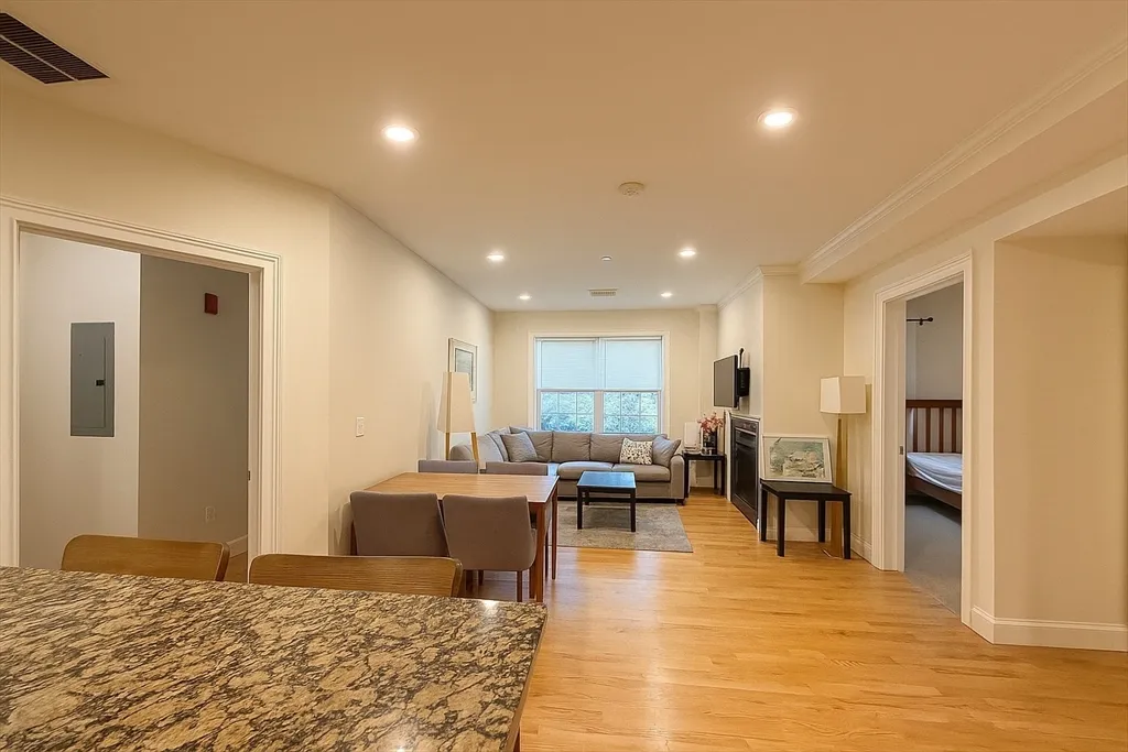 2 bed, 2 bath apartment for rent at 463 Rutherford Ave Unit U304, Charlestown — photo 3 of 25