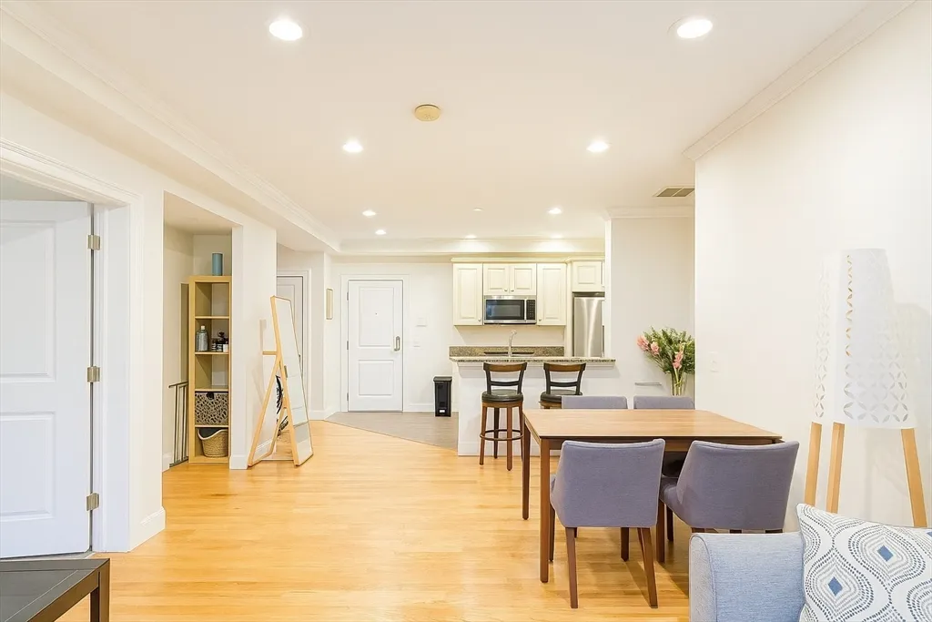2 bed, 2 bath apartment for rent at 463 Rutherford Ave Unit U304, Charlestown — photo 7 of 25