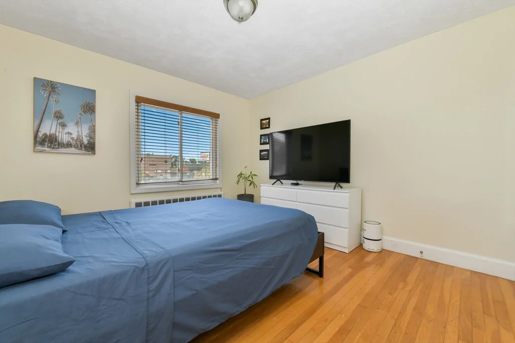 2 bed, 1 bath apartment for rent at 4635 Washington St Unit 4, Roslindale — photo 16 of 19