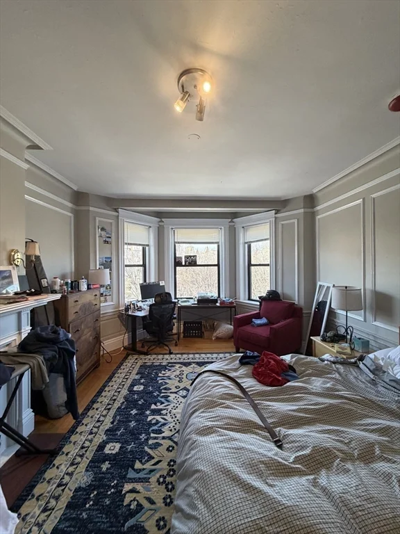 3 bed, 1 bath apartment for rent at 464-466 Commonwealth Ave Unit 403, Fenway — photo 7 of 22