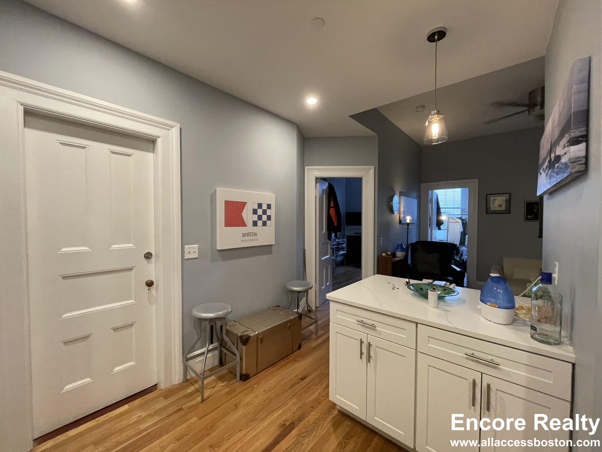 1.5 bed, 1 bath apartment for rent at 464 Beacon St Unit 3M, Back Bay — photo 6 of 27