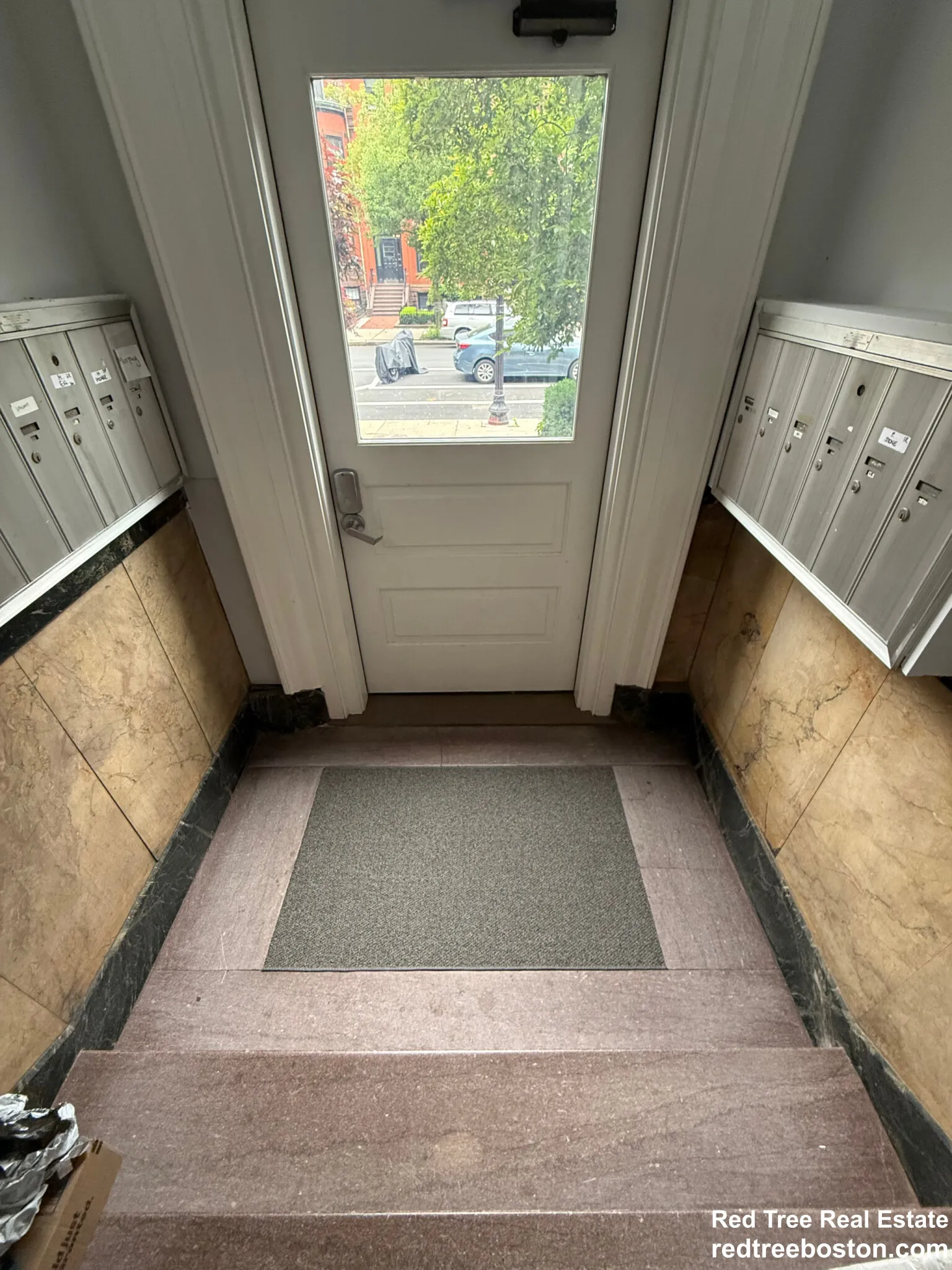 2 bed, 1 bath apartment for rent at 464 Beacon St Unit 3R, Back Bay — photo 3 of 4