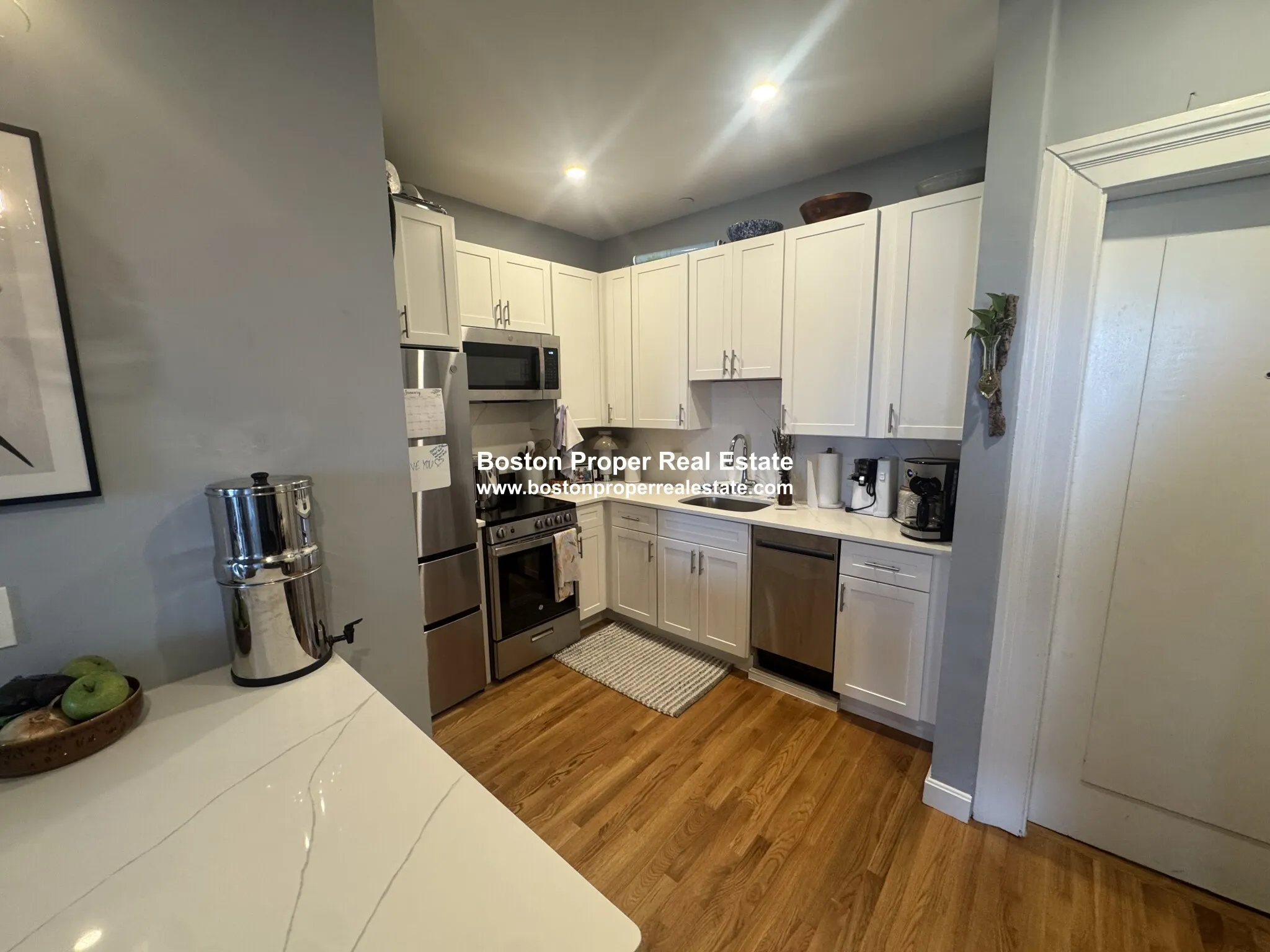 2 bed, 1 bath apartment for rent at 464 Beacon St Unit 3RR, Back Bay
