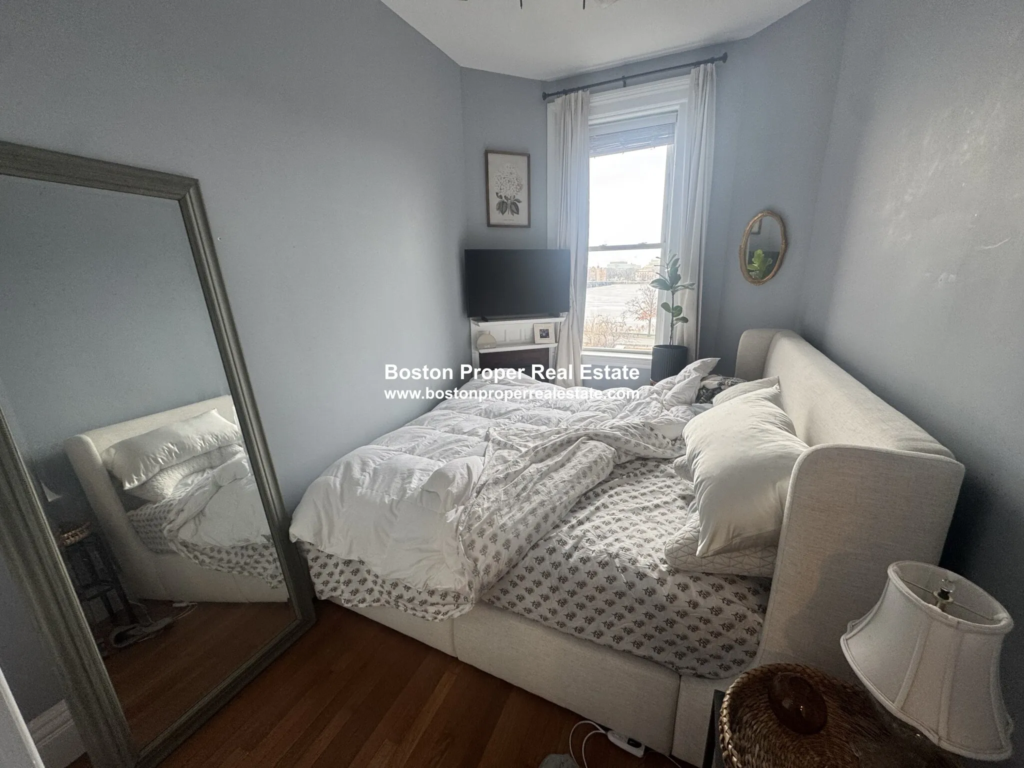 2 bed, 1 bath apartment for rent at 464 Beacon St Unit 3RR, Back Bay — photo 3 of 15