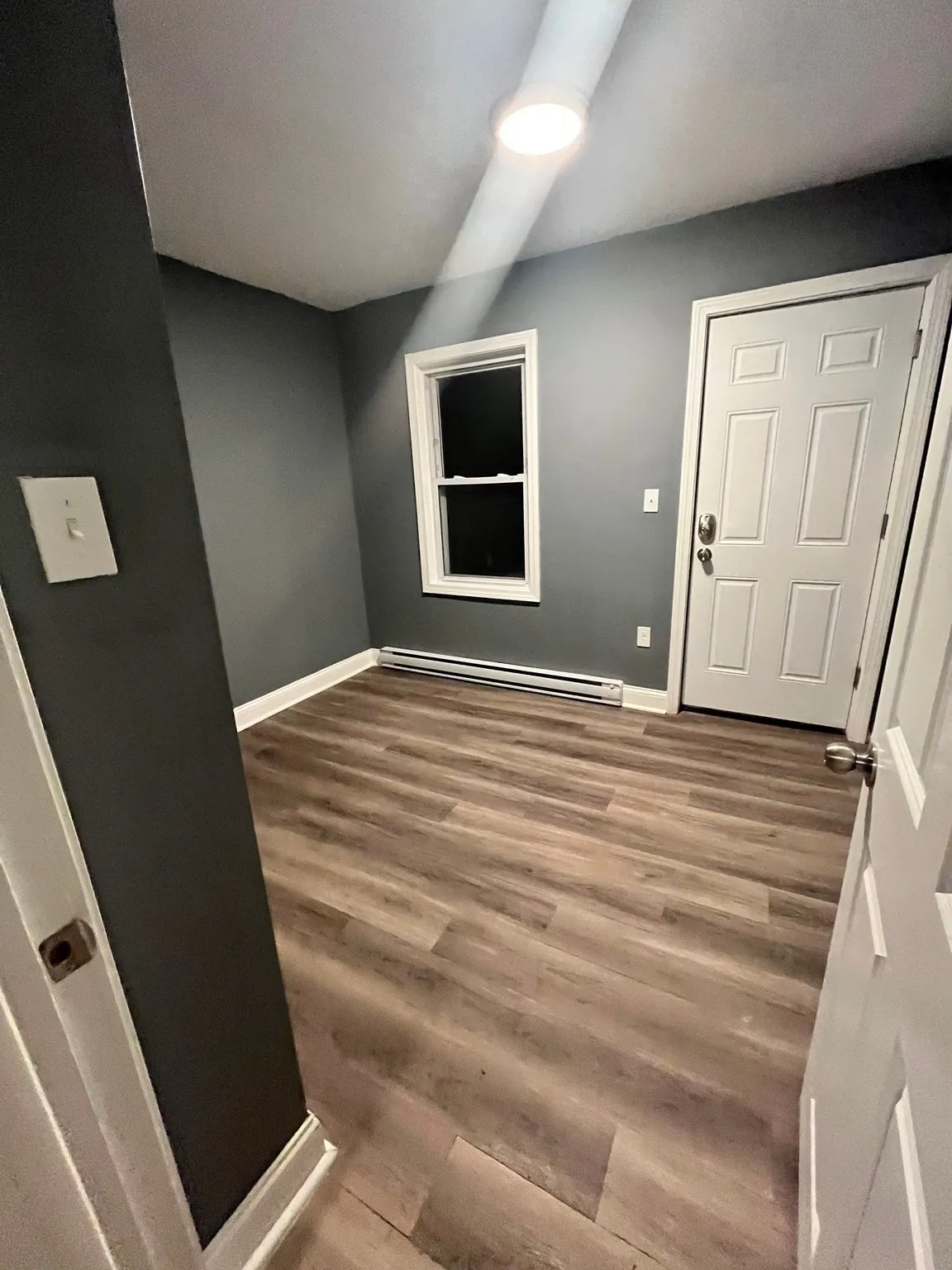 2 bed, 1 bath apartment for rent at 464 Central St Unit 2R, Lowell — photo 8 of 10