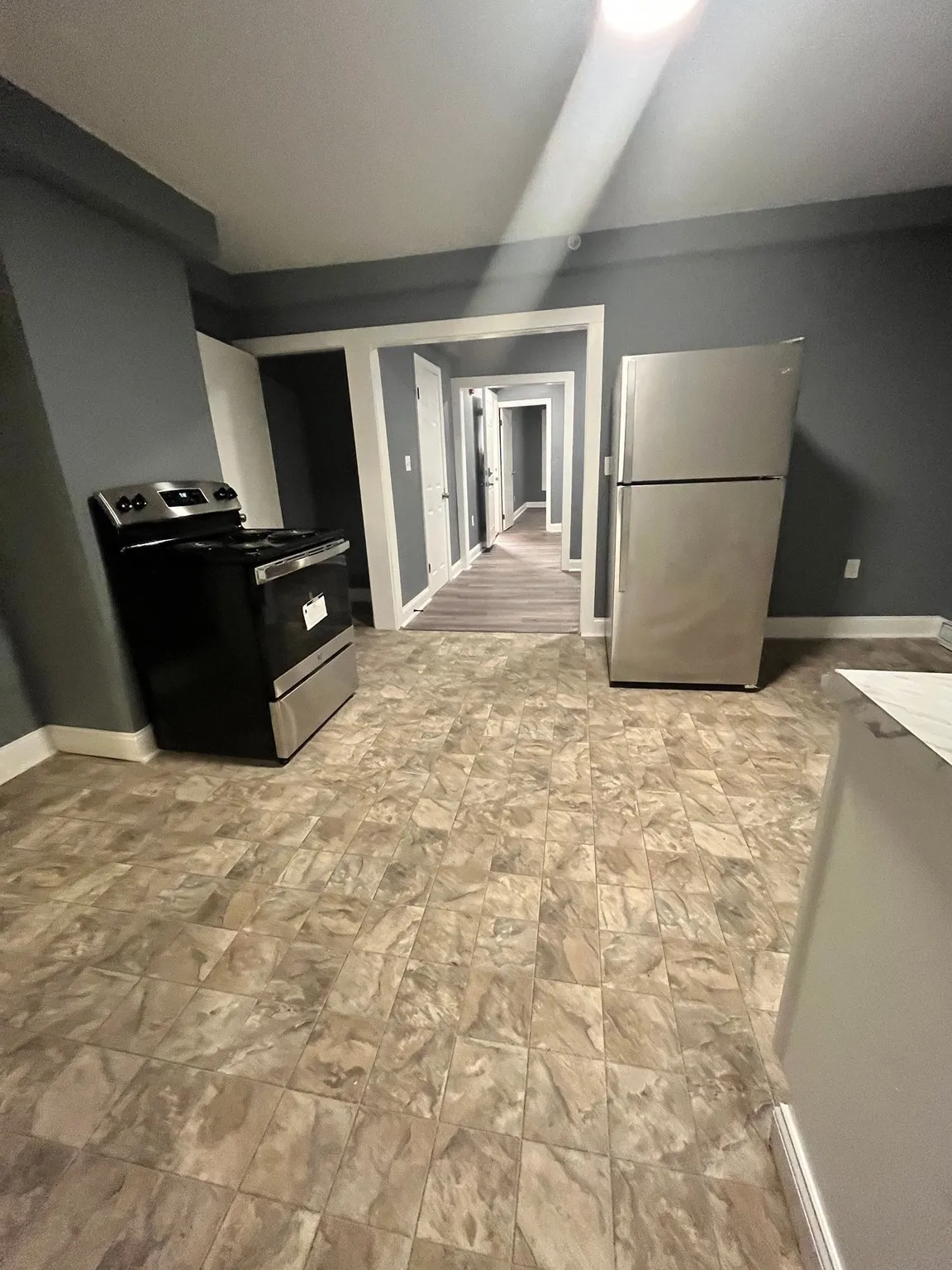 2 bed, 1 bath apartment for rent at 464 Central St Unit 2R, Lowell