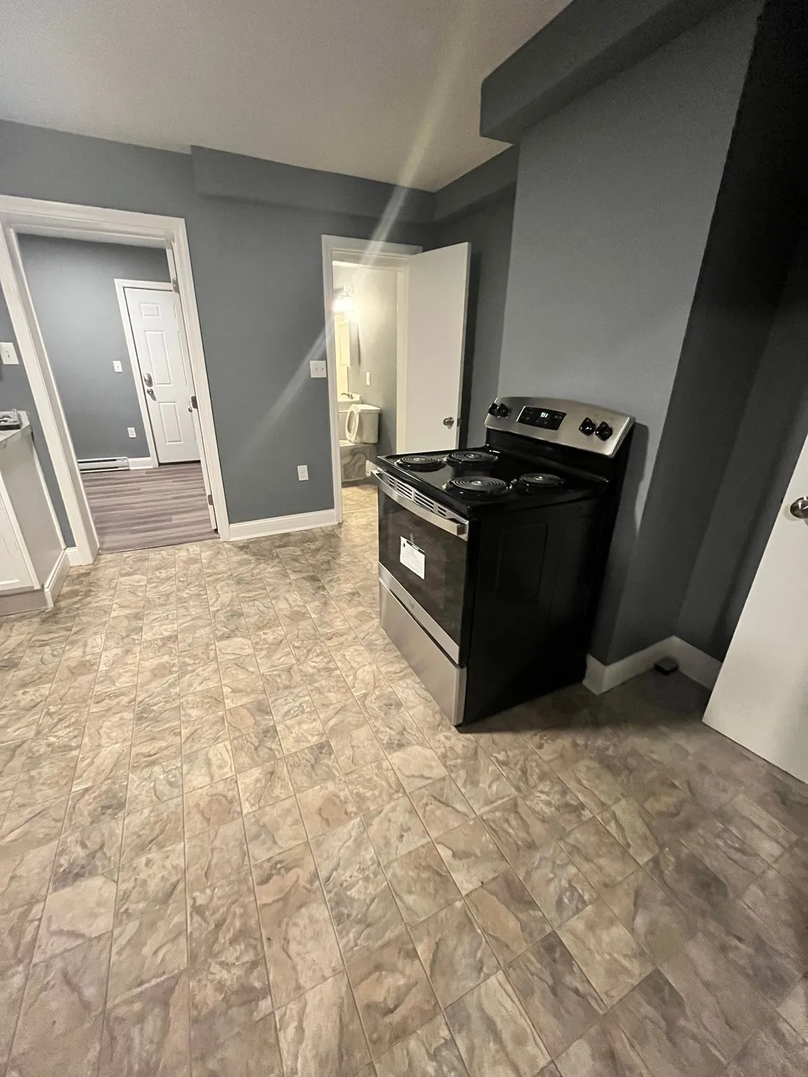 2 bed, 1 bath apartment for rent at 464 Central St Unit 2R, Lowell — photo 2 of 10