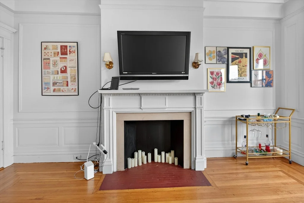 2 bed, 1 bath apartment for rent at 464 Commonwealth Ave Unit 51, Fenway — photo 6 of 19