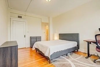 3 bed, 2 bath apartment for rent at 464 Commonwealth Ave Unit 53, Fenway — photo 5 of 18