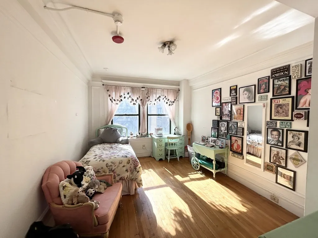2 bed, 1 bath apartment for rent at 464 Commonwealth Ave Unit 61, Fenway — photo 5 of 9