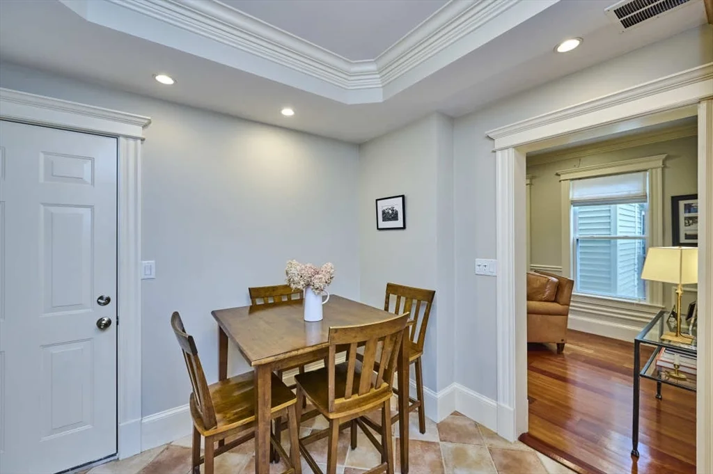 2 bed, 1 bath apartment for rent at 464 East 6th St Unit 2, South Boston — photo 6 of 12