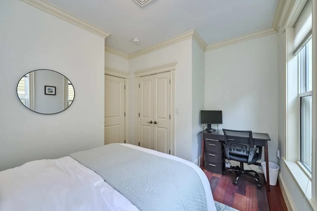 2 bed, 1 bath apartment for rent at 464 East 6th St Unit 2, South Boston — photo 9 of 12
