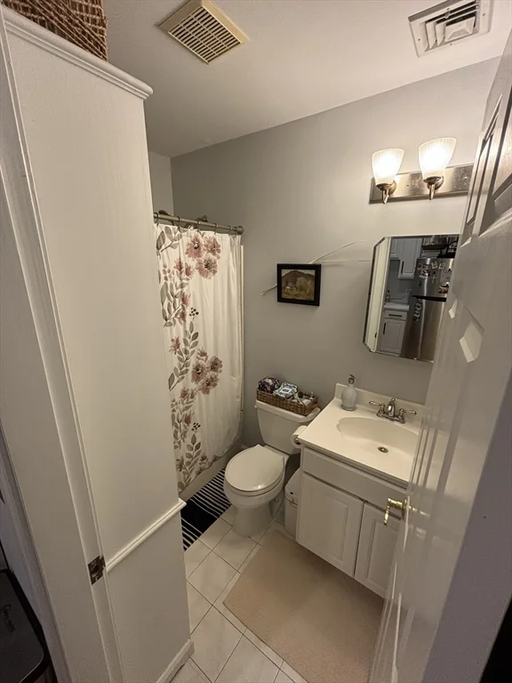 1 bed, 1 bath apartment for rent at 464 Hanover St Unit 8, North End — photo 2 of 6