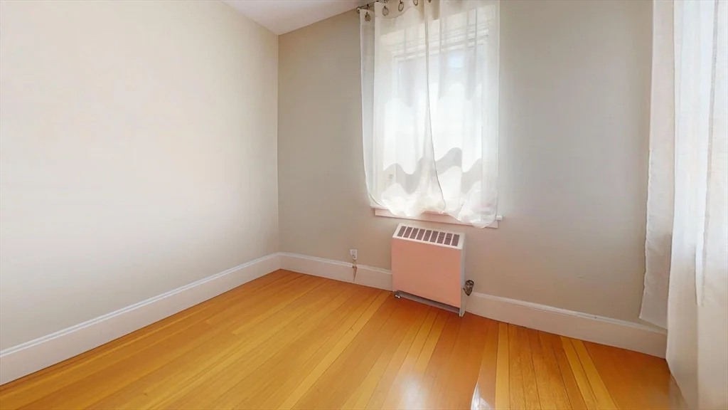 2 bed, 1 bath apartment for rent at 465 Arborway Unit 13, Jamaica Plain — photo 5 of 10