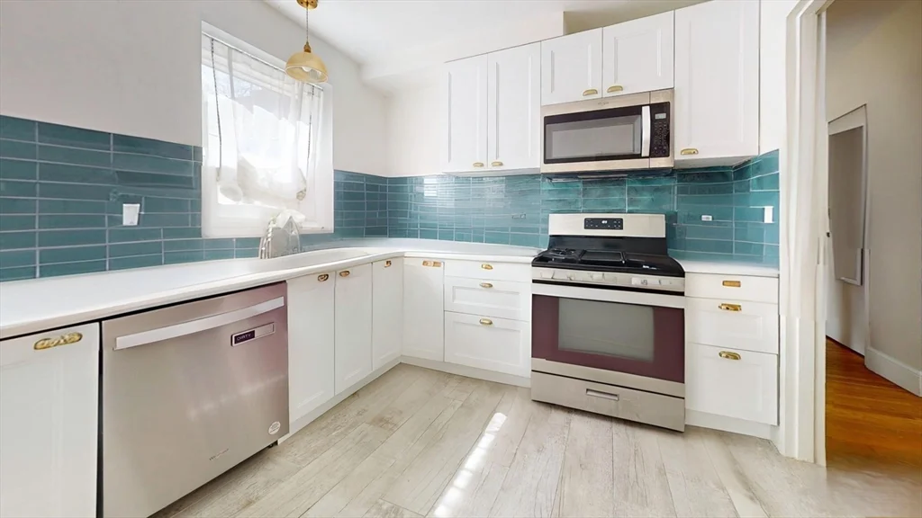 2 bed, 1 bath apartment for rent at 465 Arborway Unit 13, Jamaica Plain