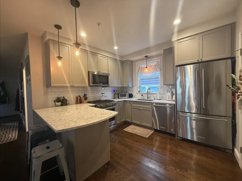 3 bed, 2 bath apartment for rent at 465 Ashmont Unit 2, Dorchester — photo 5 of 15